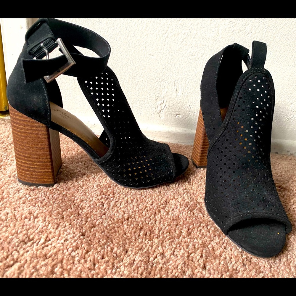 Women heel shoes/ sandals for Summer